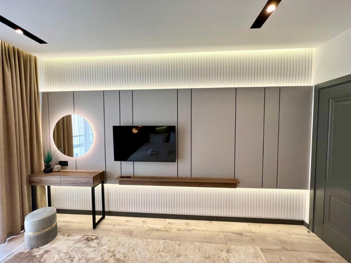 Royal Vip Jacuzzi Apart Львов Экстерьер фото