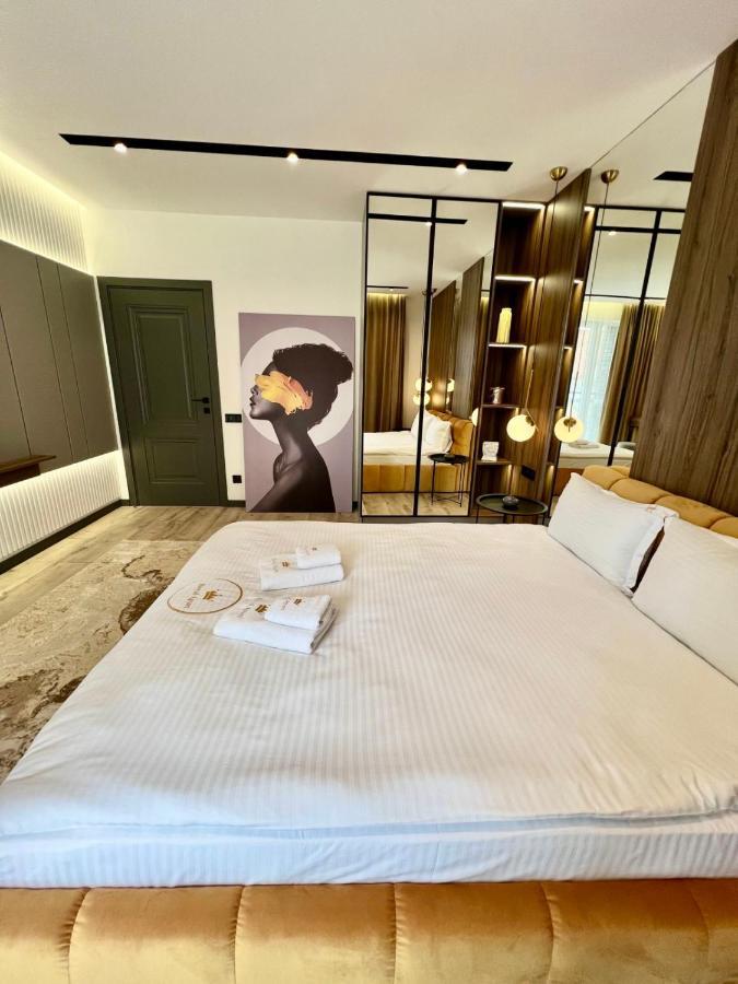 Royal Vip Jacuzzi Apart Львов Экстерьер фото