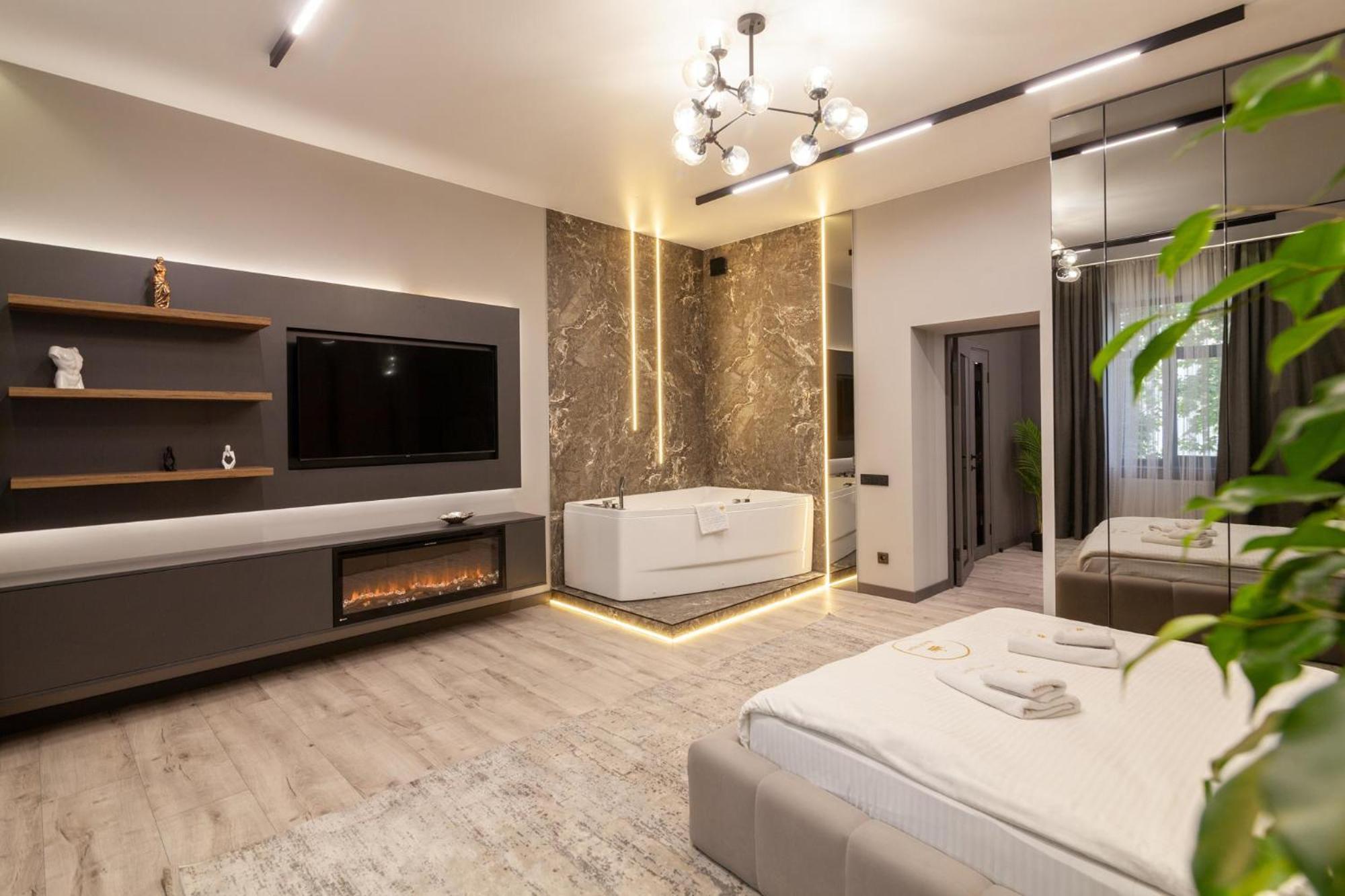 Royal Vip Jacuzzi Apart Львов Экстерьер фото